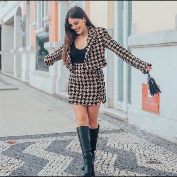 Zara Cropped Textured Blazer - Picture 2 of 9